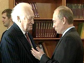 Писатель Морис Дрюон отмечает 90-летие, с юбилеем его поздравил Путин