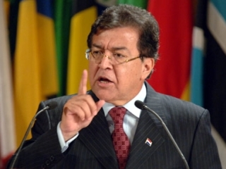 Президент Парагвая Никанор Дуарте Фрутос намерен уйти в отставку за несколько недель до истечения своих полномочий, которые истекают 15 августа