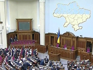 Парламент Украины намерен сделать из президента страны декоративную фигуру