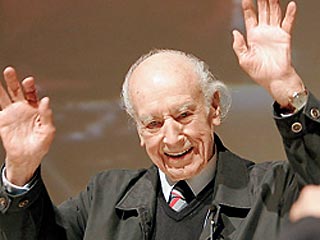 В Швейцарии на 103-м году жизни умер швейцарский химик, изобретатель наркотика LSD (диэтиламида лизергиновой кислоты) Альберт Хофманн. Он умер в своем доме в Базеле из-за сердечного приступа