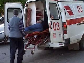 По имеющим сведениям, Ганижев, находясь у себя дома в селе Али-Юрт Назрановского района, в результате неосторожного обращения с табельным пистолетом "Макарова" выстрелил себе в голову. При доставке в больницу он скончался
