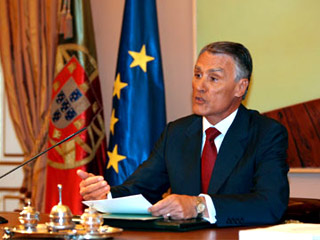 Президент страны Анибал Каваку Силва подписал базовый документ ЕС, одобренный 23 апреля Собранием республики