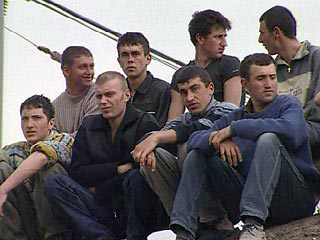 Установленные в России годичные квоты на гастарбайтеров исчерпались: иммиграция становится нелегальной