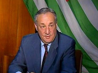Абхазия готова к подписанию военного соглашения с Россией, если Москва этого захочет, заявил президент непризнанной республики Сергей Багапш