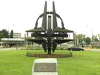 Представители вооруженных сил семи государств НАТО подписали в Брюсселе договор о создании в Эстонии Центра киберзащиты Альянса