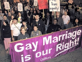 Верховный суд Калифорнии признал не соответствующим конституции штата запрет на регистрацию однополых браков