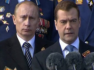 Иностранная пресса продолжает рассуждать о том, что стоит ожидать от президентской суперпары - Владимира Путина и Дмитрия Медведева