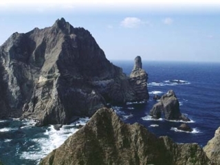МИД Южной Кореи готовит выдержанное в "решительном тоне" заявление протеста в связи с очередным демаршем Токио, который претендует на гряду островов Такэсима (Токто) в Японском море