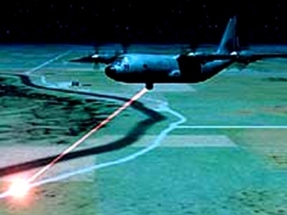 Корпорация Boeing, один из ведущих подрядчиков Пентагона, объявила об успешном проведении первых наземных испытаний тактической лазерной пушки, установленной на борту самолета C-130H