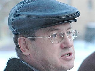 Василий Лютоев в феврале 2008 года прокомментировал интернет-изданию "Зырянская жизнь" арест своего подчиненного, указав имена тех, кто, по его мнению, этот арест организовал.