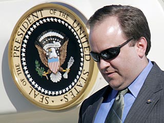 Бывший пресс-секретарь Белого дома Скотт Макклеллан раскритиковал президента Джорджа Буша и его администрацию за войну в Ираке