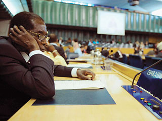 Президент Зимбабве Роберт Мугабе на саммите ООН по проблемам продовольствия
