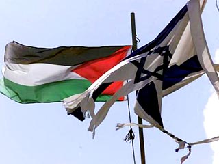 Израиль и палестинцы начали разработку проекта двустороннего мирного соглашения. Об этом заявил глава палестинской делегации на переговорах с Израилем Ахмад Куреи