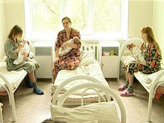 12 июня в Ульяновской области подводили итоги акции "Роди патриота в День России" - областной программы по увеличению рождаемости