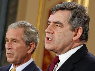 С таким призывом Браун выступил здесь на пресс-конференции по итогам переговоров на Даунинг-стрит, 10 с президентом США Джорджем Бушем