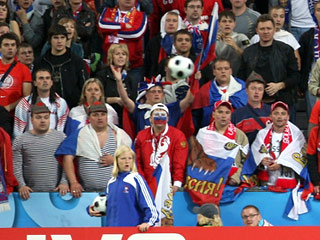 Российские болельщики ведут себя на ЕВРО-2008 образцово-показательно