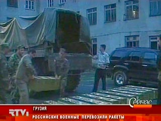Замминистра внутренних дел Грузии Эка Згуладзе заявила, что не видит никаких законных оснований для возвращения российским миротворцам ракет и боеприпасов, конфискованных у них накануне в Зугдидском районе