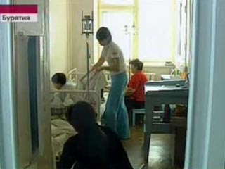 Медики больницы в городе Северобайкальске в Республике Бурятия в четверг продолжат выписывать домой детей, госпитализированных ранее из детского сада "Теремок", в котором произошла вспышка псевдотуберкулеза