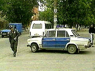 В Дагестане в результате обстрела автомобиля убиты сотрудник милиции и владелец машины