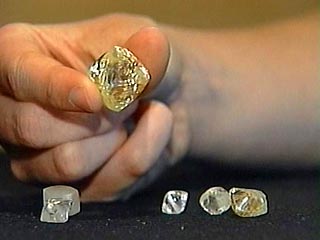 ФСБ спасла крупнейшее алмазное месторождение Верхотинское в Архангельской области от израильтянина, который мошенническим путем хотел вывести его из-под российской юрисдикции