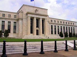 ФРС США оставила базовую процентную ставку на уровне 2%
