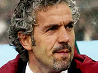 Тренер сборной Италии по футболу Роберто Донадони отправлен в отставку