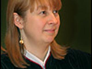 Елена Вартанова - выпускница факультета журналистики МГУ, ныне доктор филологии, профессор