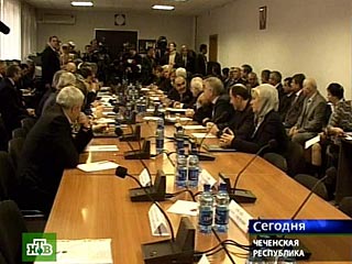 Депутаты обеих палат парламента Чеченской республики на совместном заседании в пятницу проголосовали за свой самороспуск