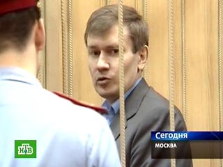 Таганский суд Москвы в понедельник признал так называемого "целителя" Григория Грабового виновным по всем инкриминируемым ему следствием 11 эпизодам мошенничества
