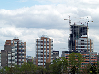 Темпы строительства жилья в России за минувший год существенно упали