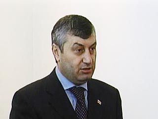 Президент Южной Осетии Эдуард Кокойты считает, что визит госсекратаря США Кондолизы Райс в Грузию обострит ситуацию вокруг Абхазии и Южной Осетии