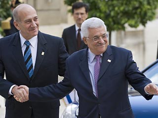 Израильтяне и палестинцы как никогда близки к достижению мирной договоренности, заявил в воскресенье премьер-министр Израиля Эхуд Ольмерт