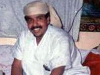 Первым на скамье подсудимых окажется бывший водитель Усамы бен Ладена Салим Хамдан, передает BBC. Он провел в лагере Гуантанамо около шести лет, однако в случае вынесения обвинительного приговора ему грозит пожизненное заключение