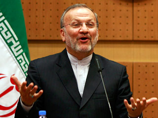 Министр иностранных дел Ирана Манучер Моттаки заявил 18 июля, что Тегеран не возражает против переговоров об открытии в Исламской Республике представительства Вашингтона, а также об установлении прямого авиасообщения с США
