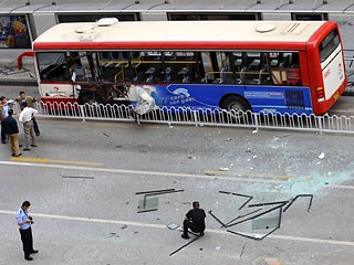 В Китае взорваны автобусы: двое погибших, 14 раненых