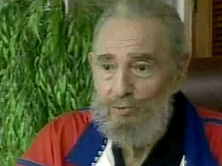 Кастро отстранился от слухов о российских бомбардировщиках на Кубе и похвалил брата, что тот хранит "достойное молчание"