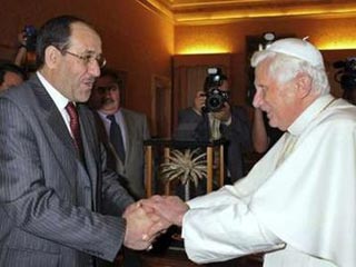 Папа Римский встретился с премьер-министром Ирака