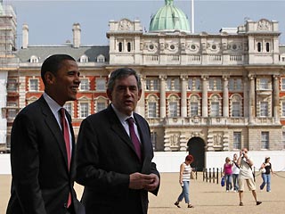 Барак Обама и Гордон Браун прогулялись по центру Лондона