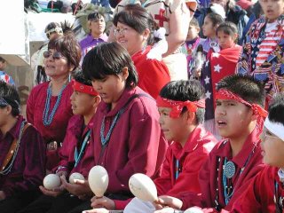 Совет индейского племени Навахо одобрил запрет на курение в общественных местах на территории своей резервации. Эта мера будет распространяться на сигареты, сигары, трубки и жевательный табак