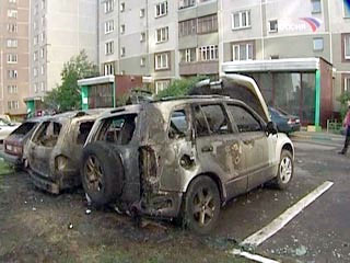 Напомним, в начале лета массовые случаи поджогов автомобилей фиксировались в Москве и Санкт-Петербурге