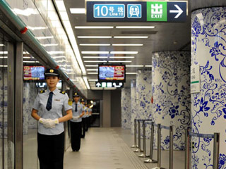 В пекинском метро с четверга ужесточаются меры безопасности, направленные на предотвращение угрозы Олимпийским Играм