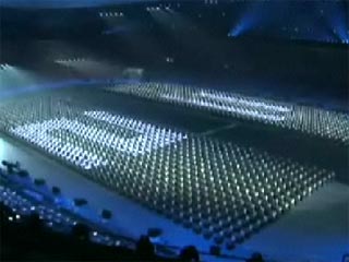 За девять дней до начала Олимпиады в Пекине в Южной Кореи показали по телевидению кадры церемонии торжественного открытия Игр на Олимпийском стадионе "Птичье гнездо". До этого программа международного спортивного мероприятия была строго засекречена