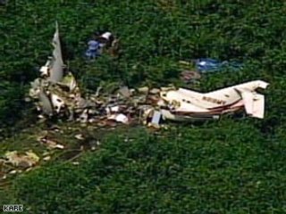 Число жертв катастрофы небольшого самолета Raytheon Hawker 800 в штате Миннесота возросло до восьми человек. Самолет врезался в землю на кукурузном поле