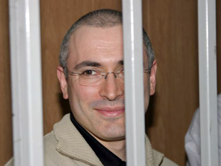 Суд Читы признал, что Ходорковскому давали "нечитаемые" документы, но к электронным базам его все равно не допустил