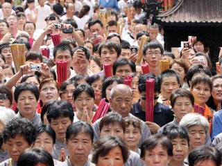 15 миллионов жителей Пекина получили от столичной Комиссии по благопристойности и культуре инструкции по поводу одежды и поведения