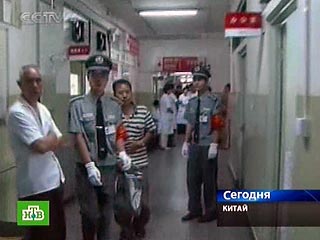 Два японских журналиста были временно задержаны китайской полицией в городе Кашгар в Синьцзян-Уйгурском автономном районе, где они собирали материал о нападении террористов на расположенное там подразделение пограничной охраны