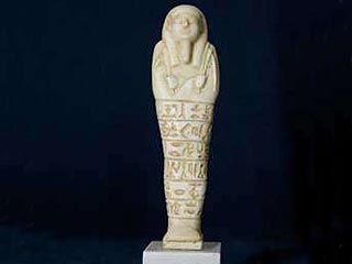В Каир из Нидерландов вернулась похищенная много лет назад небольшая древнеегипетская статуя, хранившаяся все эти годы в частной коллекции