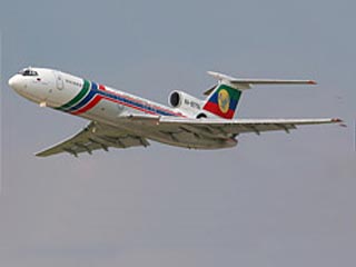 Самолет Ту-154 авиакомпании "Авиалинии Дагестана", на борту которого находились 144 пассажира и восемь членов экипажа, совершил в среду вынужденную посадку в международном аэропорту "Уфа"