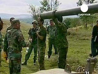 Батальонные тактические группы группировки российских войск в Южной Осетии освободили Цхинвали от грузинских Вооруженных сил и приступили к выдавливанию грузинских подразделений за зону ответственности миротворческих сил