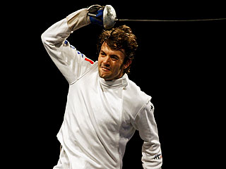 Итальянский шпажист Маттео Тальяриоль принес клинком своей стране первую золотую медаль Олимпийских игр 2008 года в Пекине